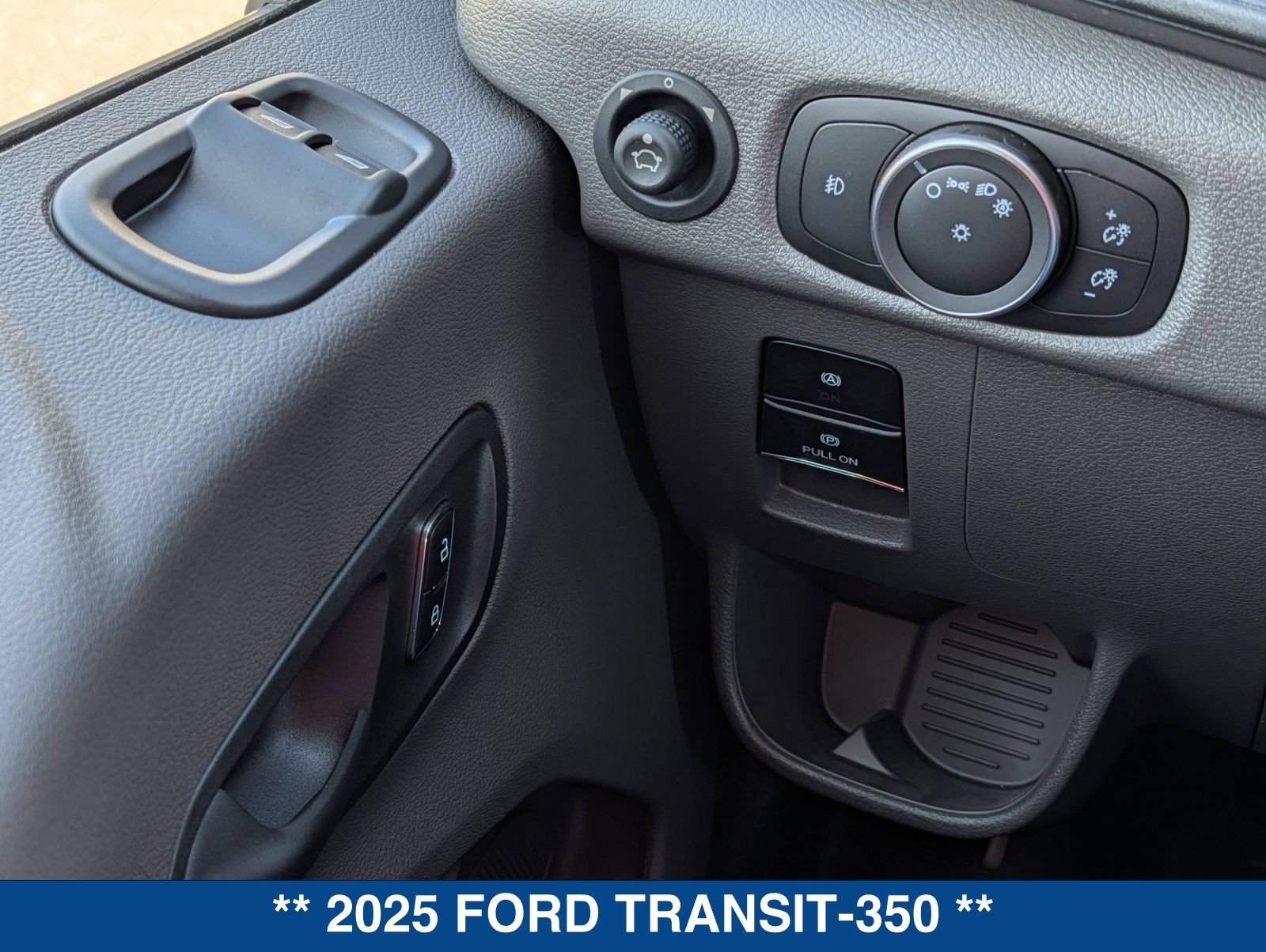New 2025 Ford Transit 350 w/ Interior Upgrade Package RWD image 21