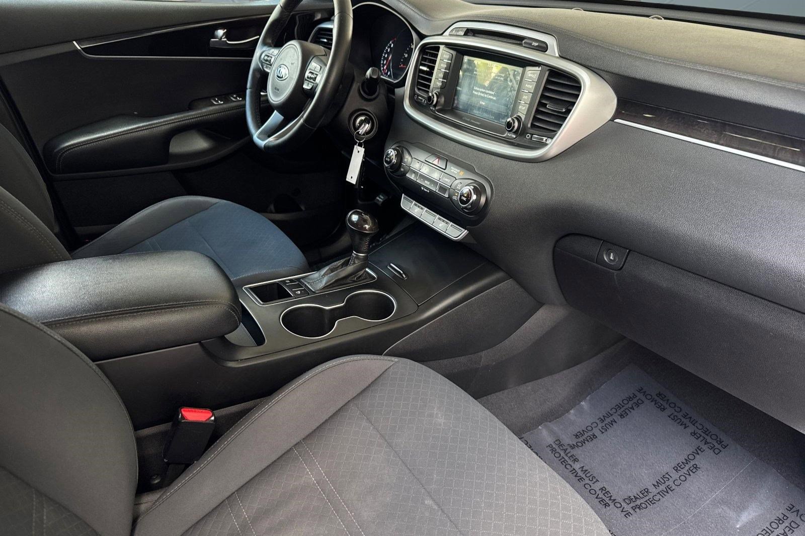Used 2017 Kia Sorento LX w/ LX V6 Convenience Package FWD image 31