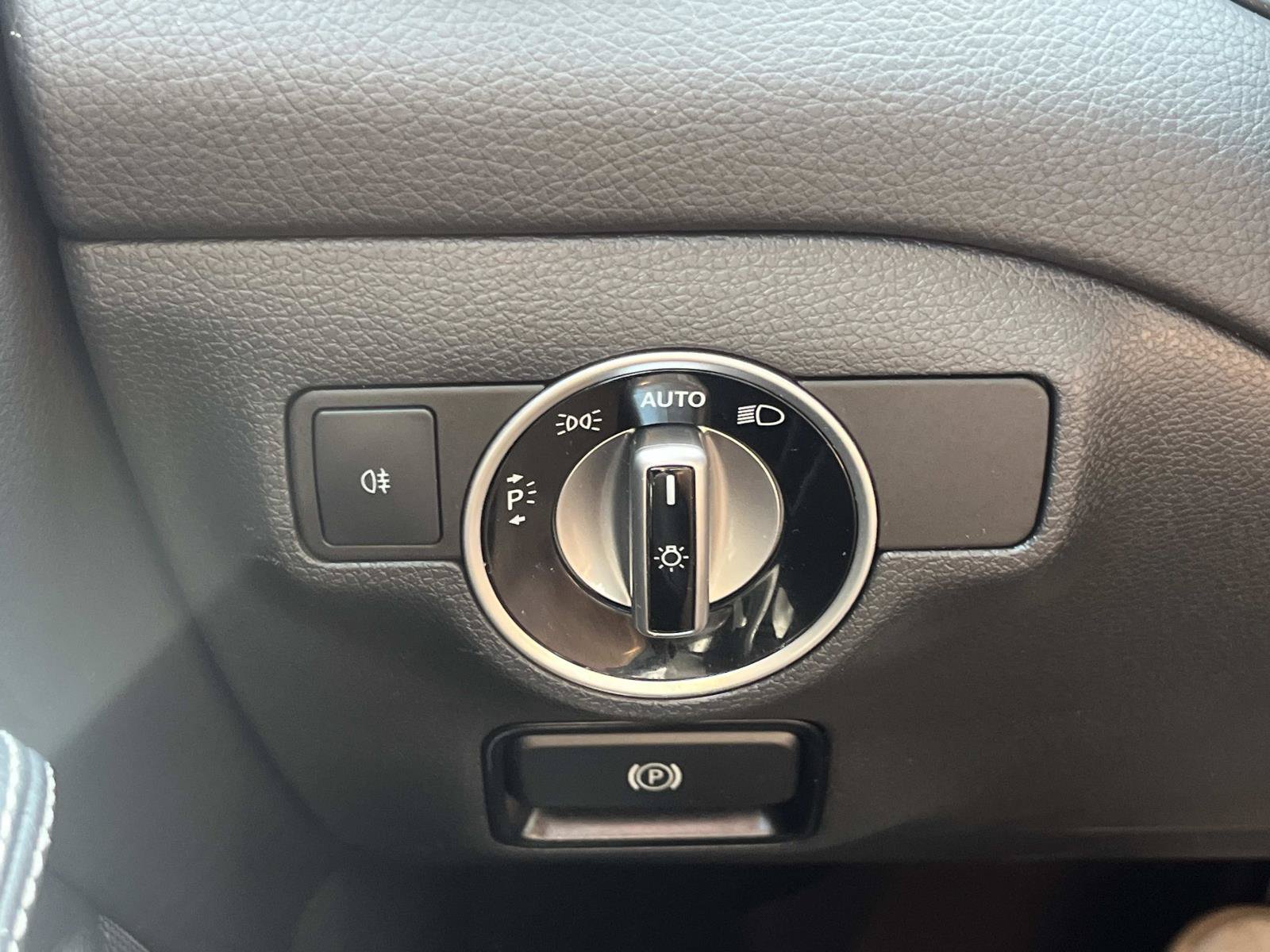 Certified 2020 Mercedes-Benz GLA 250 image 39