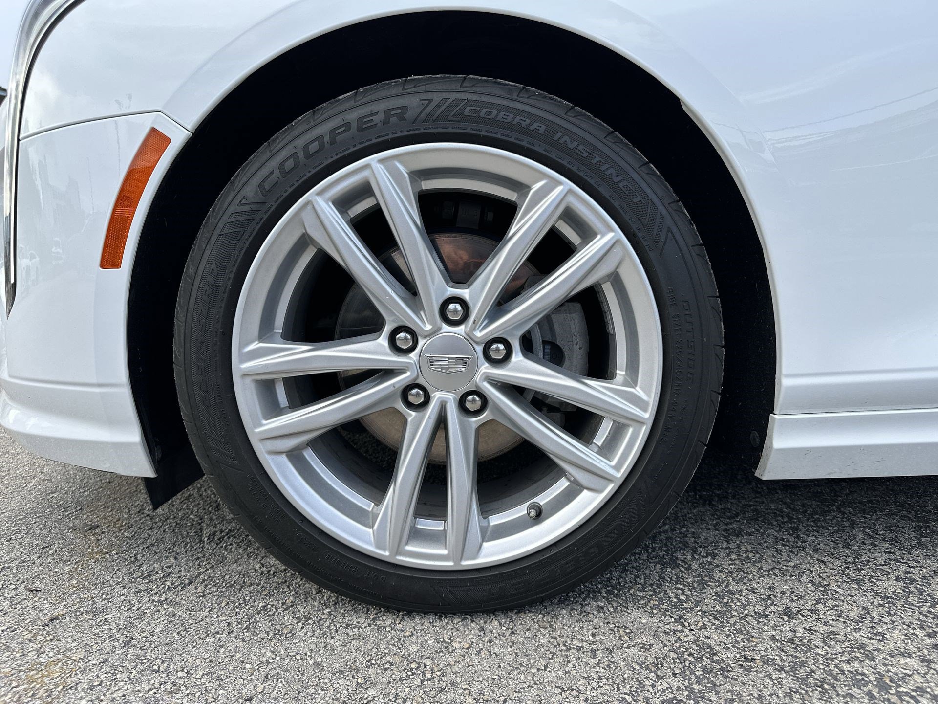 Used 2023 Cadillac CT4 Luxury RWD image 17