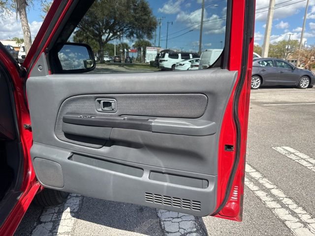 Used 2004 Nissan Frontier XE w/ (VTP) Value Truck Pkg image 14