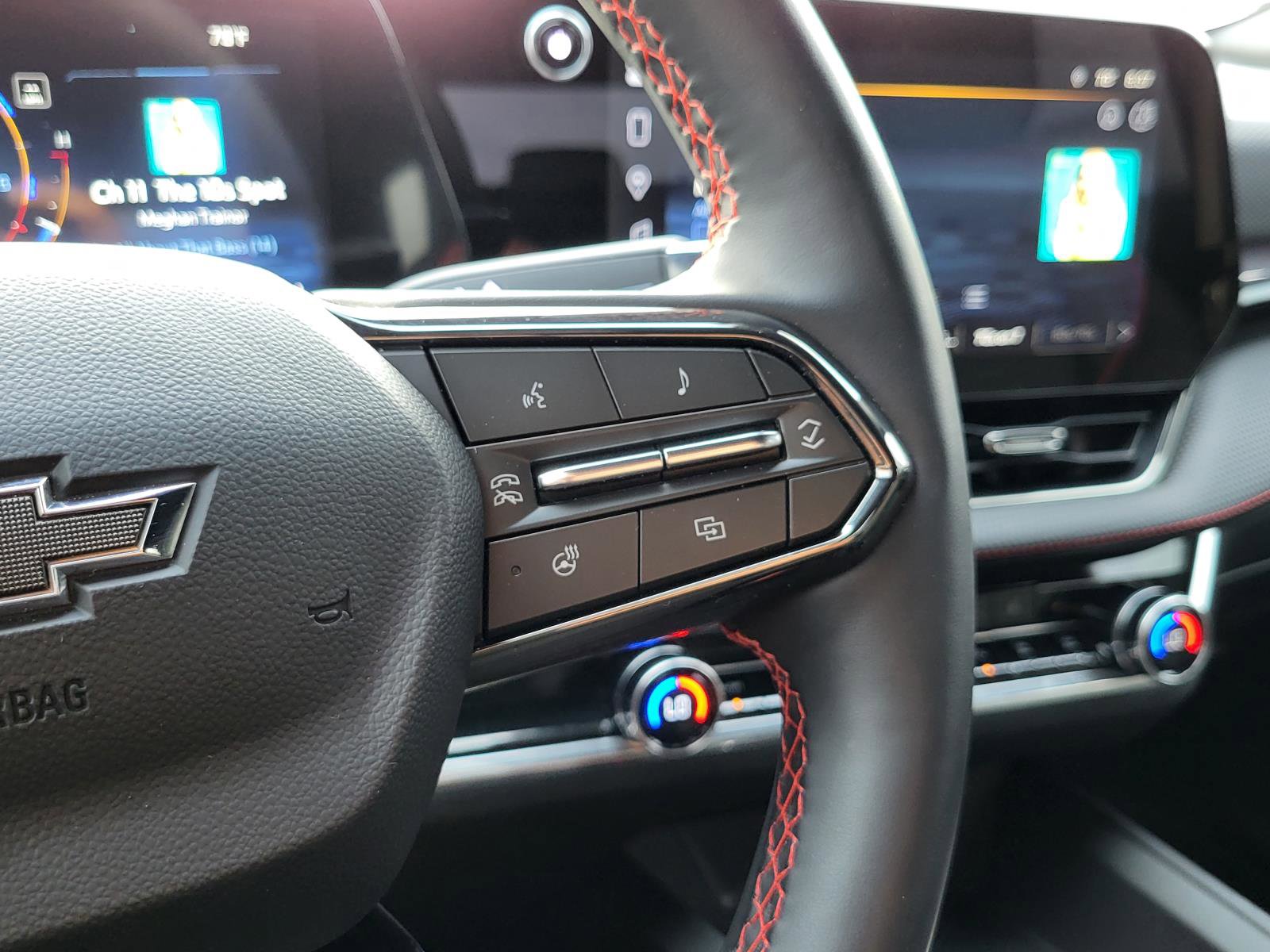 Used 2025 Chevrolet Equinox RS w/ Safety and Technology Package image 23