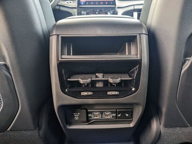 New 2025 Jeep Grand Cherokee Limited image 11
