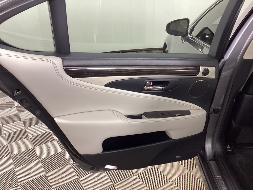 Used 2014 Lexus LS 460 L RWD image 15