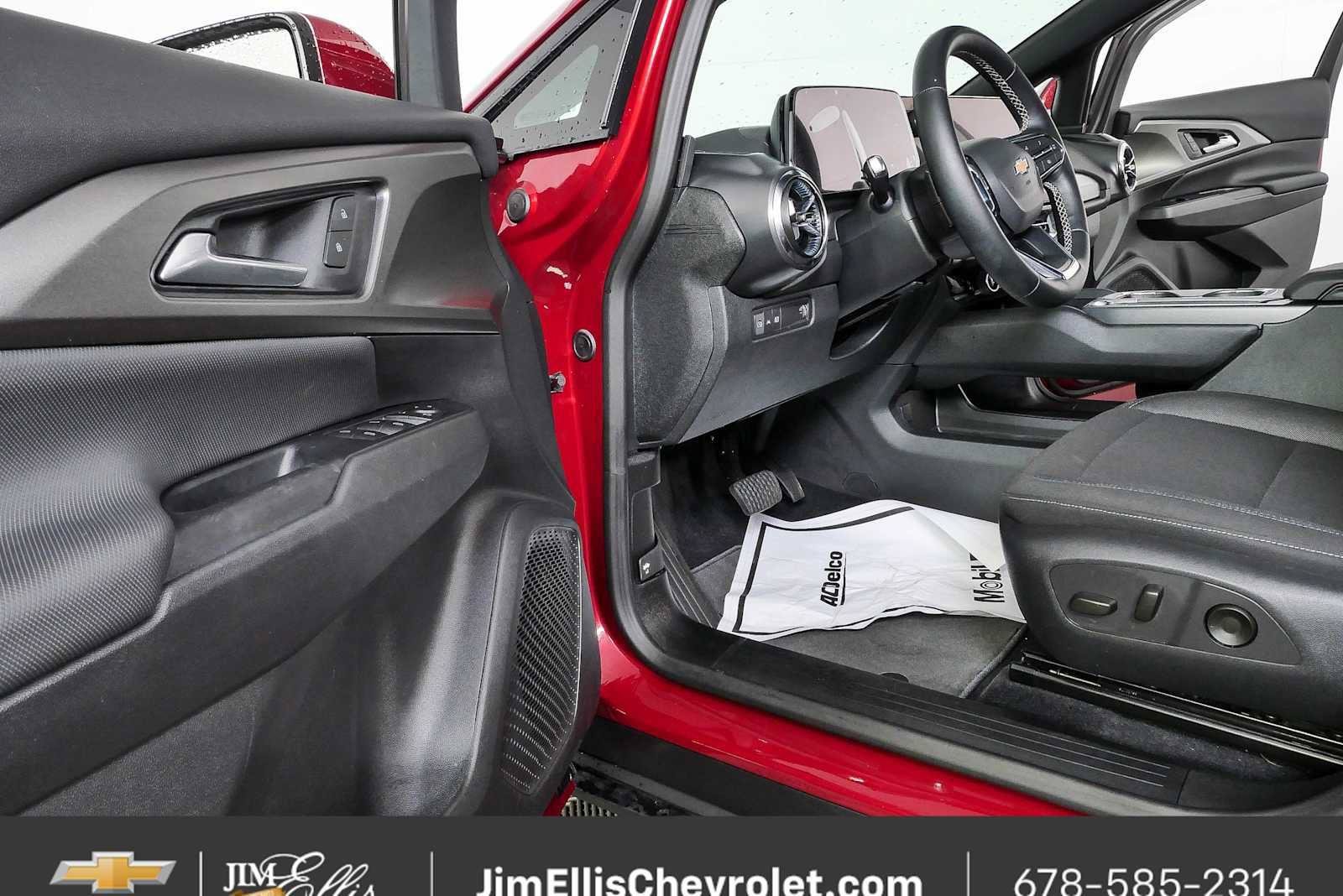 Certified 2026 Chevrolet Equinox EV LT w/ Comfort Package FWD image 7