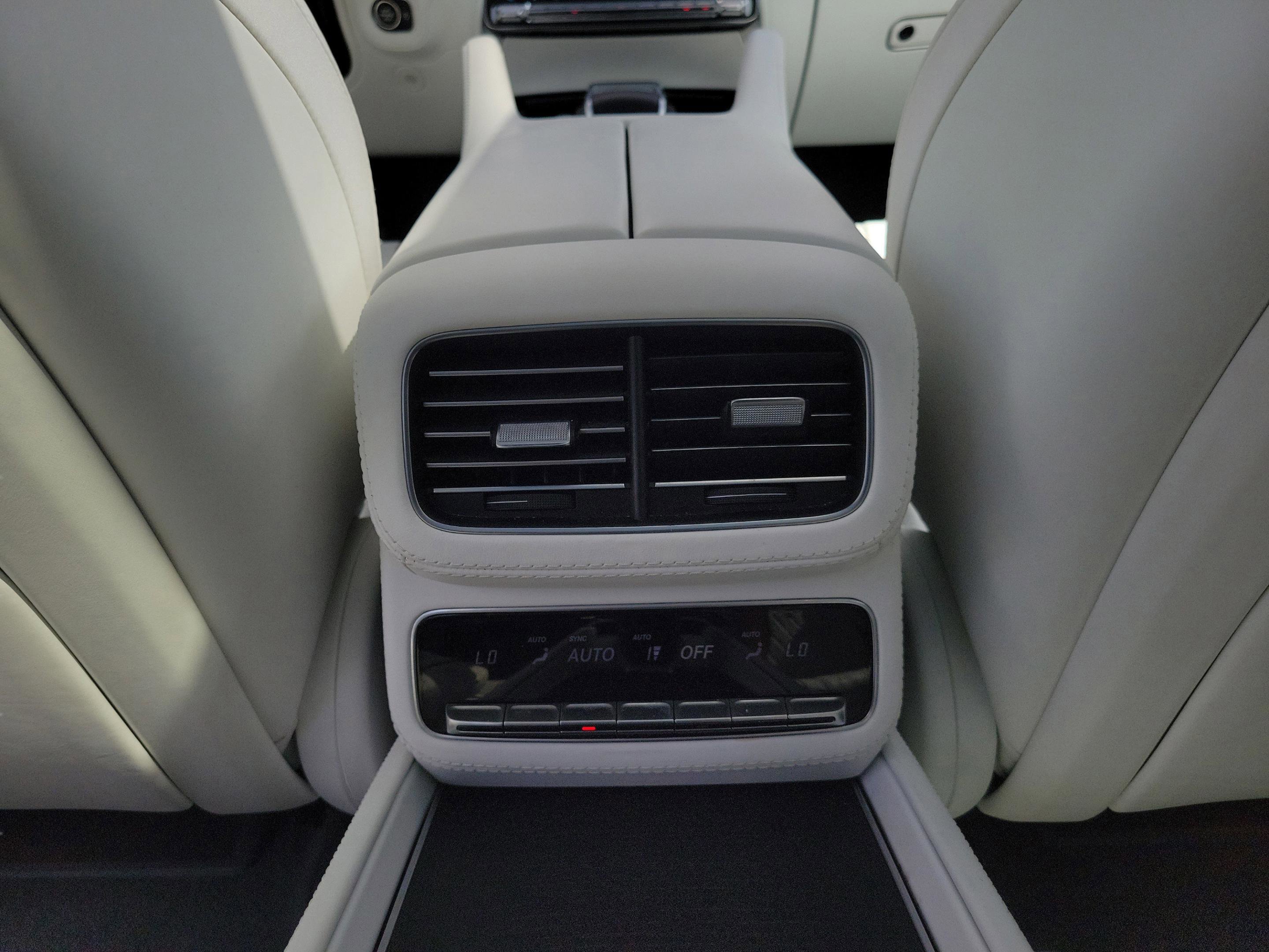 Certified 2024 Mercedes-Benz Maybach GLS 600 4MATIC image 11