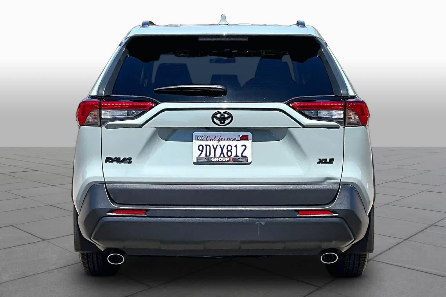 Certified 2022 Toyota RAV4 XLE w/ Convenience Package FWD image 4