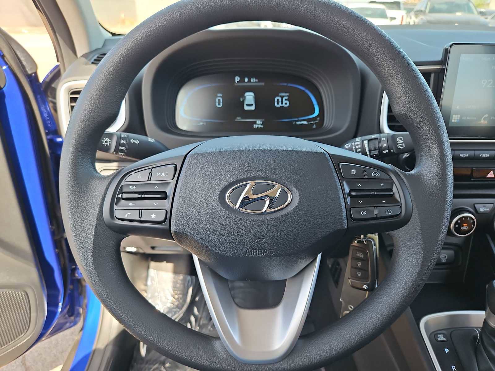 Certified 2025 Hyundai Venue SE image 22