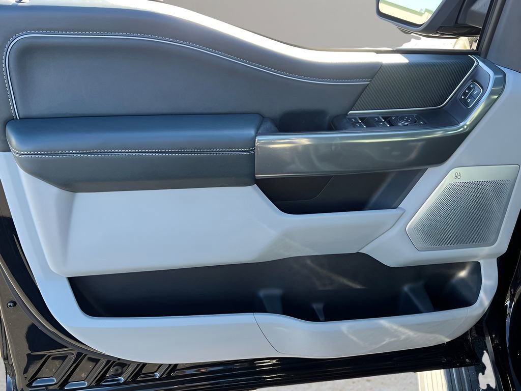 Used 2021 Ford F150 Limited image 11