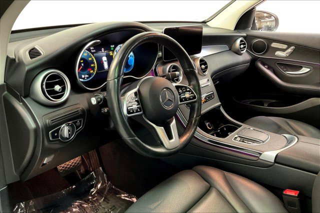 Used 2021 Mercedes-Benz GLC 300 4MATIC w/ Premium Package image 13