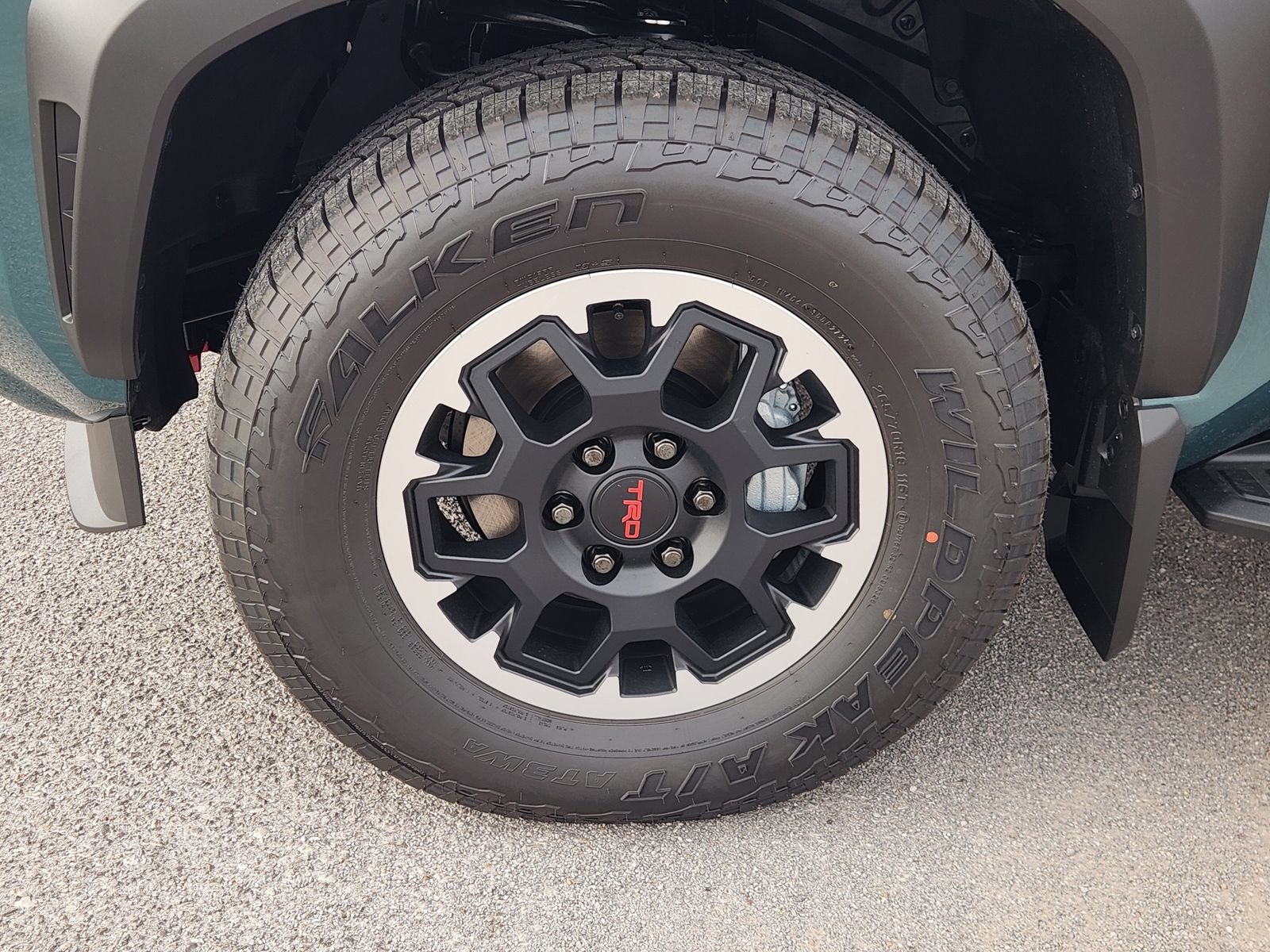 New 2026 Toyota 4Runner TRD Off-Road Premium w/ Tow Technology Package AWD/4WD image 13