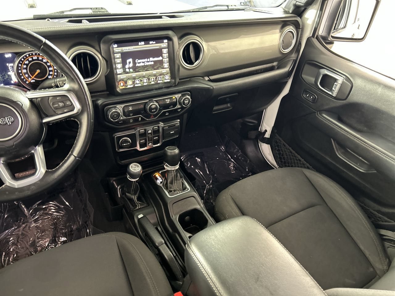 Used 2022 Jeep Gladiator Overland AWD/4WD image 22