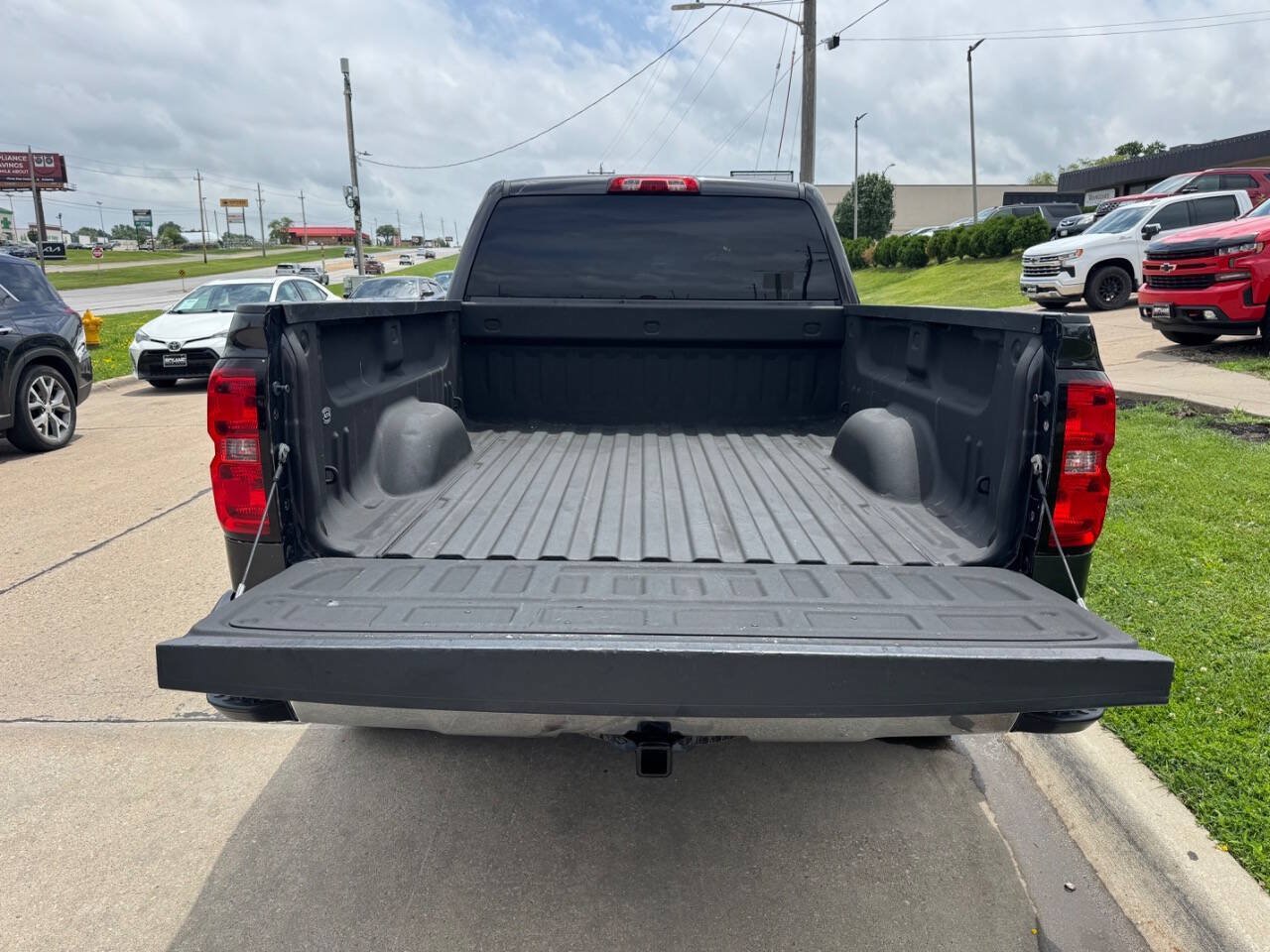 Used 2015 Chevrolet Silverado 1500 LT AWD/4WD image 10