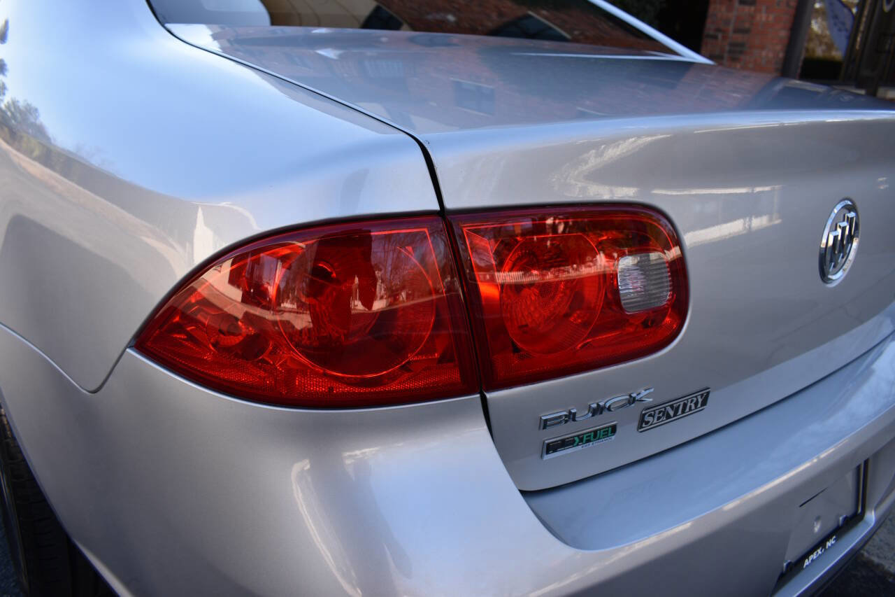 Used 2011 Buick Lucerne CX FWD image 35