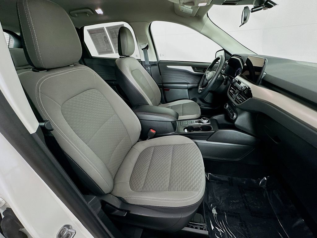 Used 2022 Ford Escape SE w/ Convenience Package image 35