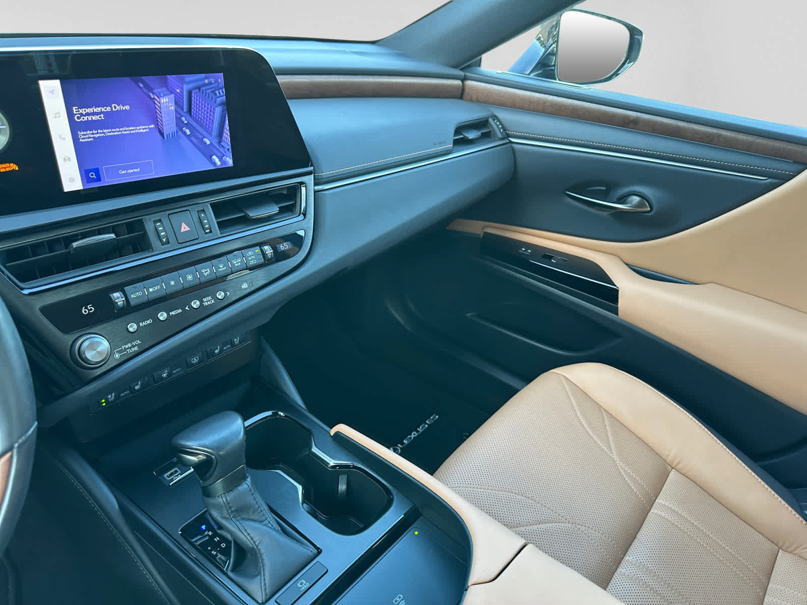 Used 2024 Lexus ES 350 w/ Accessory Package (Z1) FWD image 47
