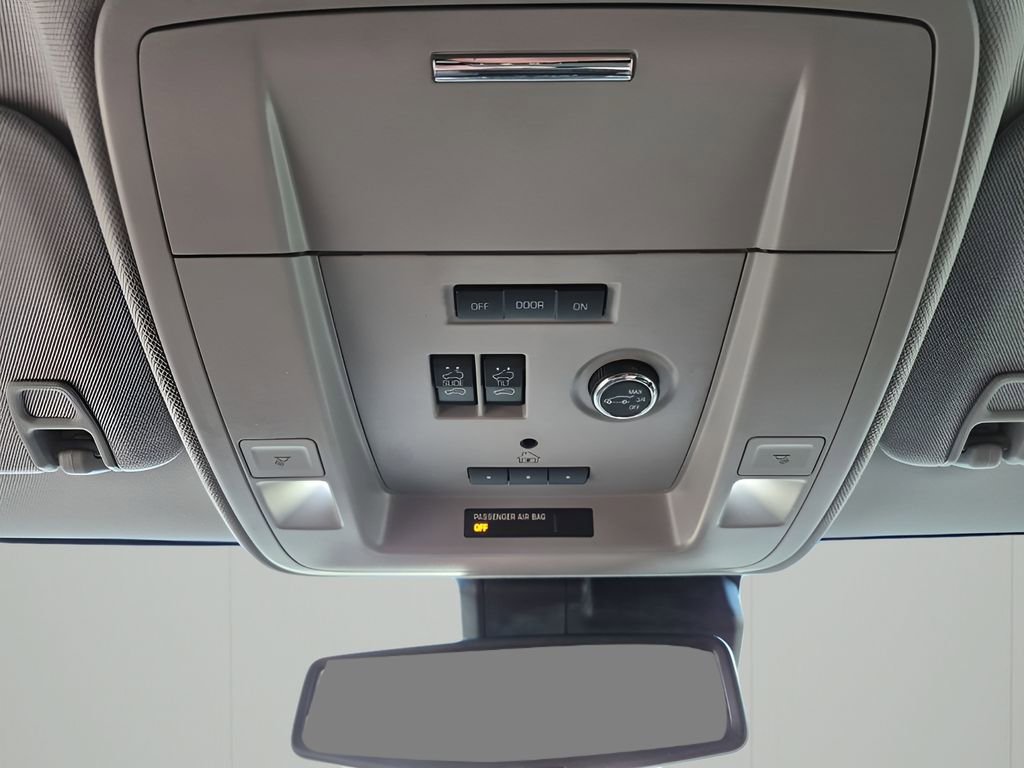 Used 2017 GMC Yukon XL SLT w/ Open Road Package image 44