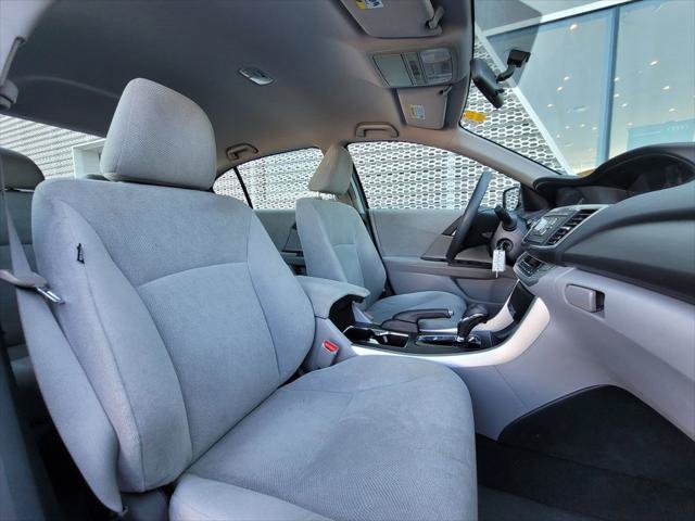 Used 2013 Honda Accord LX image 25
