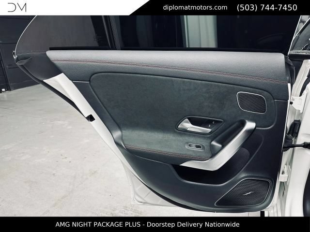 Used 2025 Mercedes-Benz CLA 35 AMG 4MATIC image 27