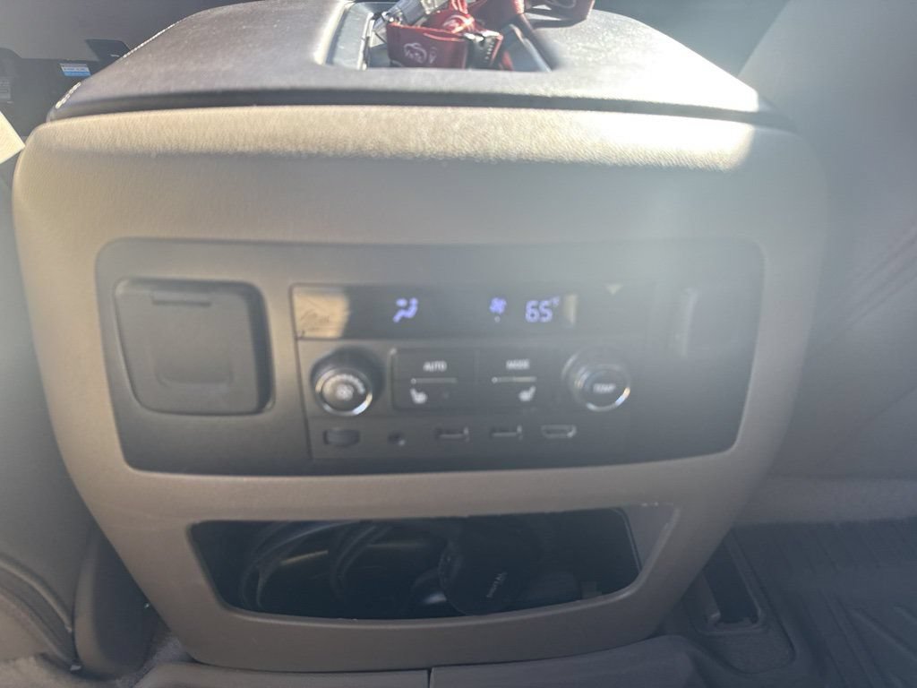 Used 2019 Chevrolet Tahoe LT RWD image 14