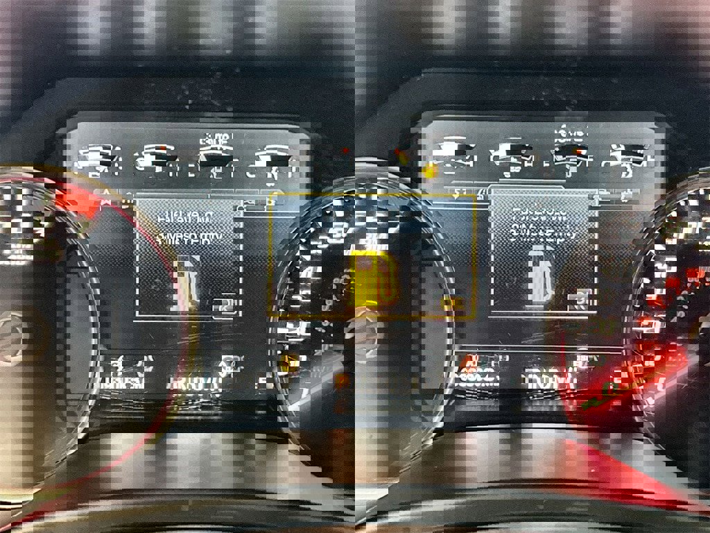 Used 2018 Ford F150 Raptor w/ Equipment Group 802A Luxury image 18