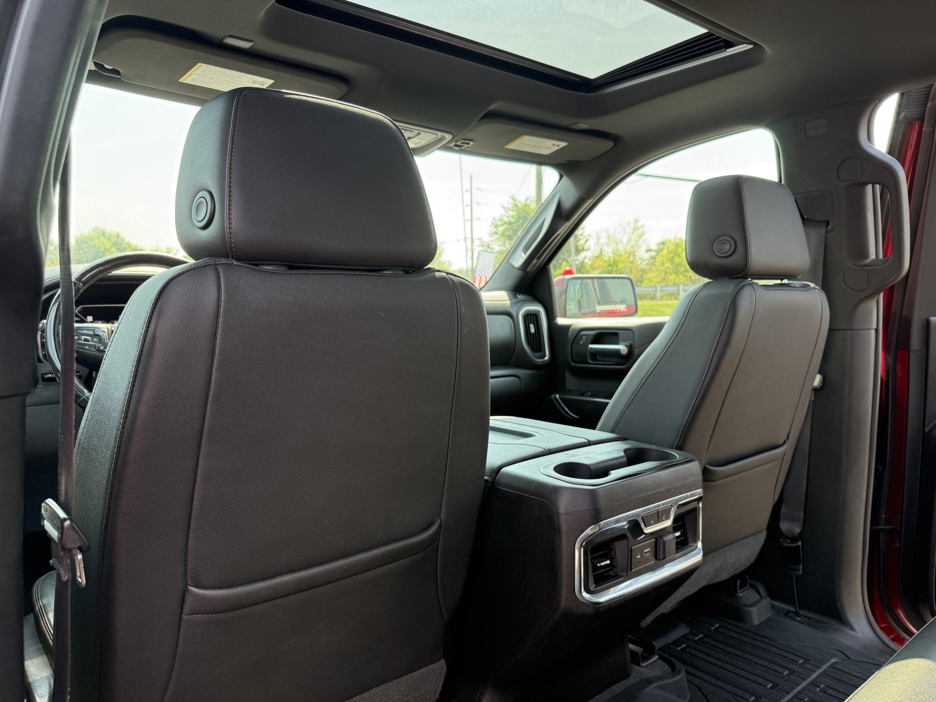 Used 2019 GMC Sierra 1500 AT4 w/ AT4 Premium Package AWD/4WD image 34