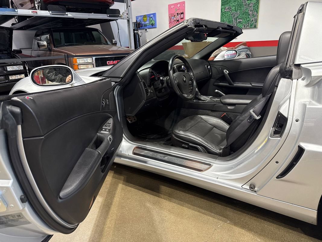 Used 2012 Chevrolet Corvette Grand Sport w/ 3LT Preferred Equipment Group image 87