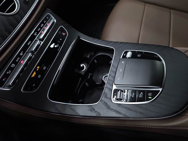 Used 2021 Mercedes-Benz E 350 4MATIC Sedan image 31