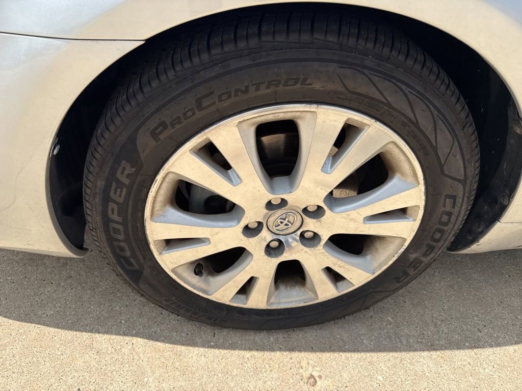Used 2008 Toyota Avalon XLS FWD image 10