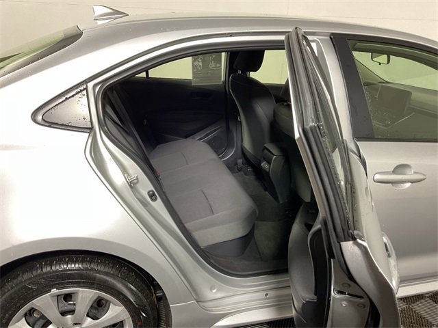 Used 2024 Toyota Corolla LE image 33