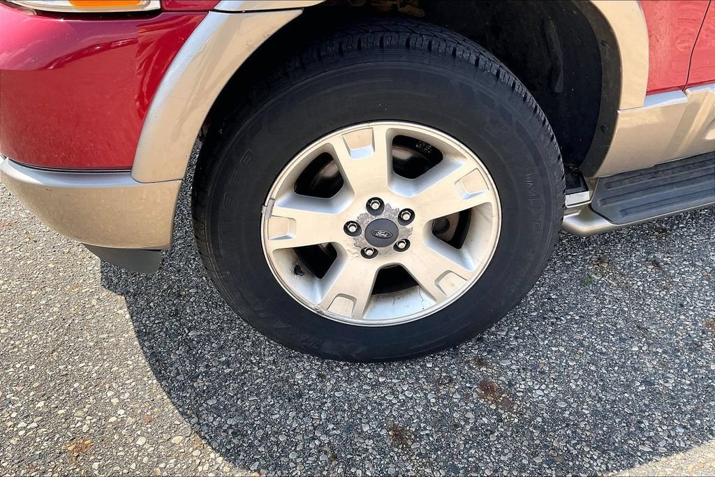 Used 2003 Ford Explorer Eddie Bauer AWD/4WD image 4