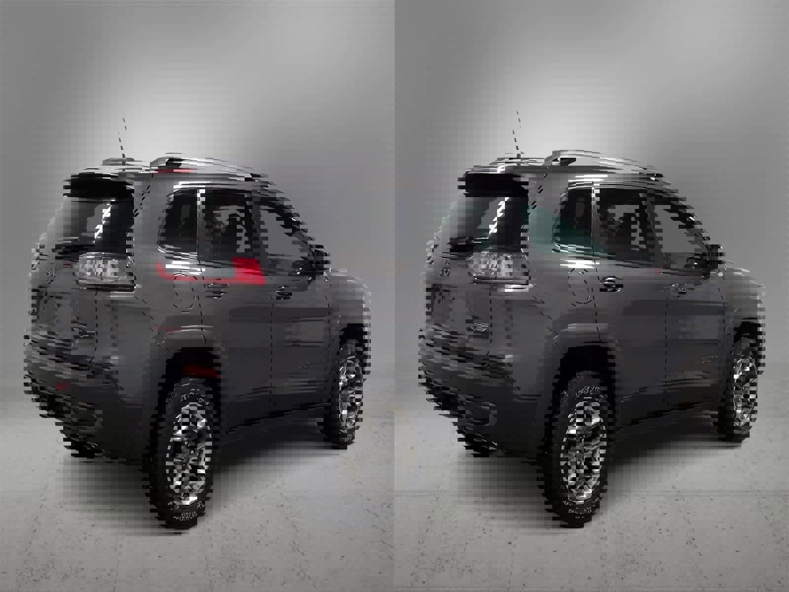 Certified 2019 Jeep Cherokee Trailhawk w/ Cold Weather Group image 8