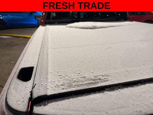 Used 2025 GMC Canyon AT4 w/ Technology Plus Package image 13