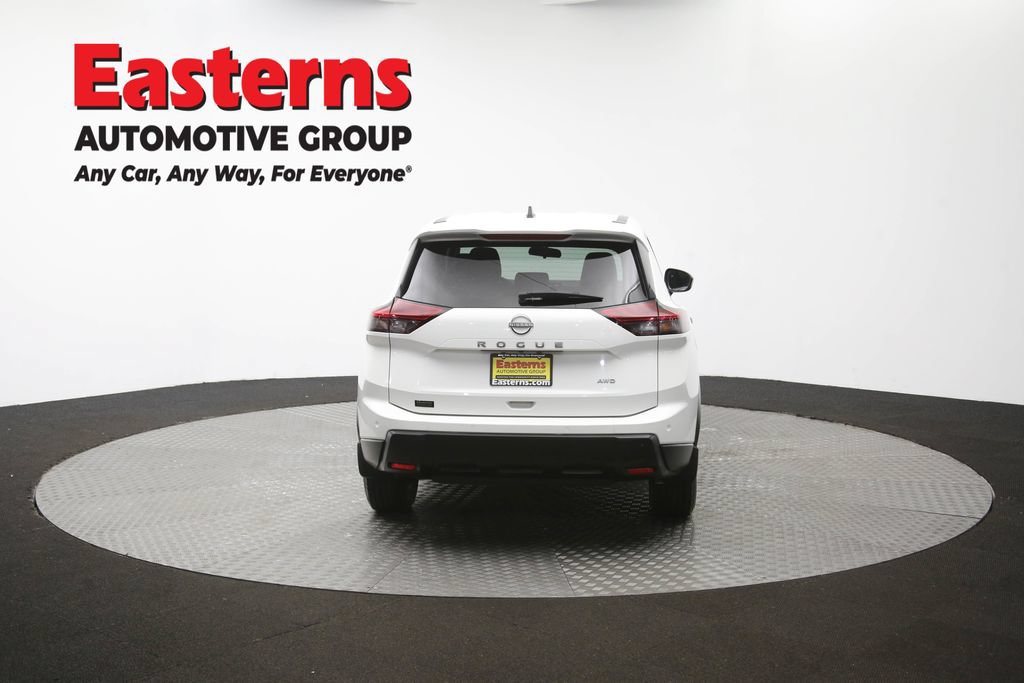 Used 2024 Nissan Rogue S AWD/4WD image 38