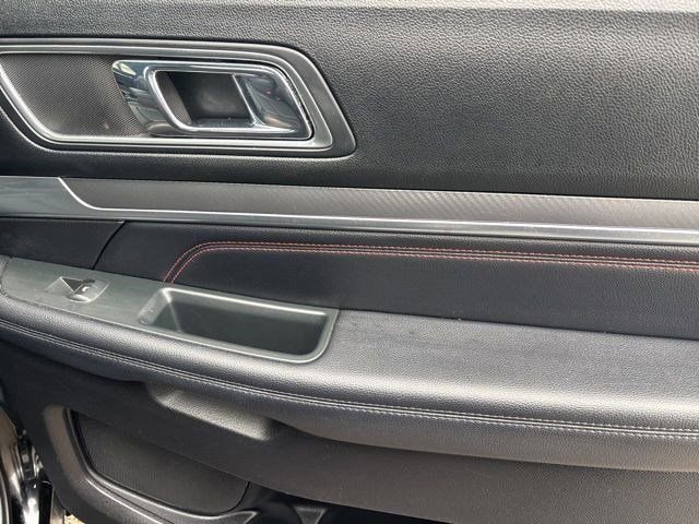 Used 2018 Ford Explorer Sport image 45