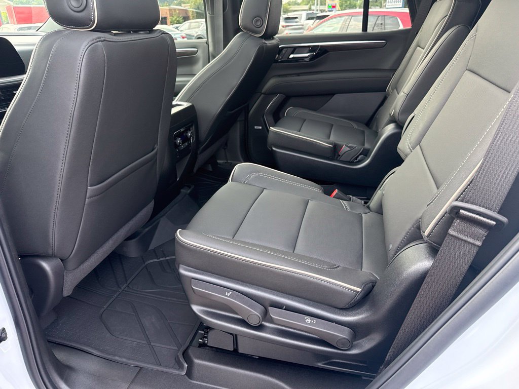 Used 2026 Chevrolet Tahoe Premier w/ Sun And Tow Package AWD/4WD image 21