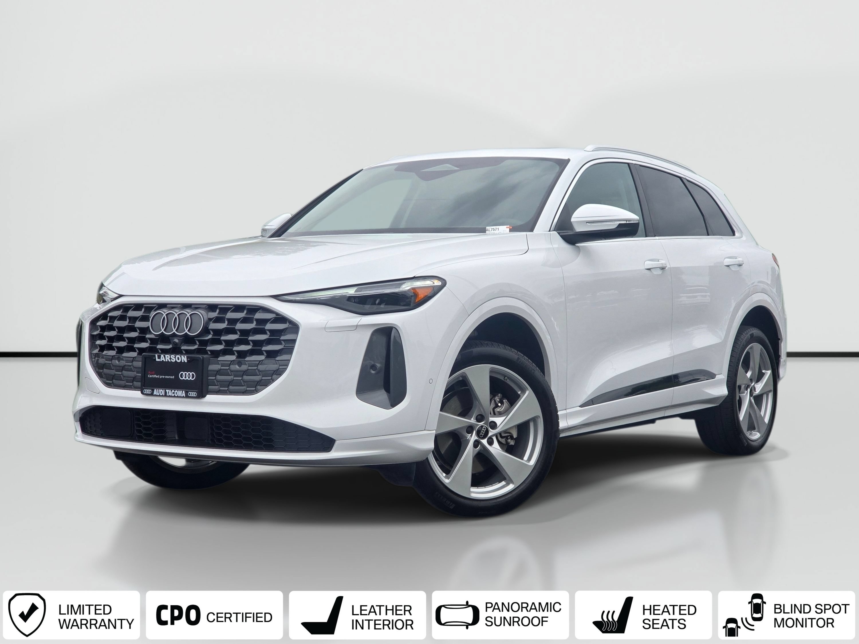 Certified 2025 Audi Q5 Premium Plus w/ Premium Plus AWD/4WD image 1