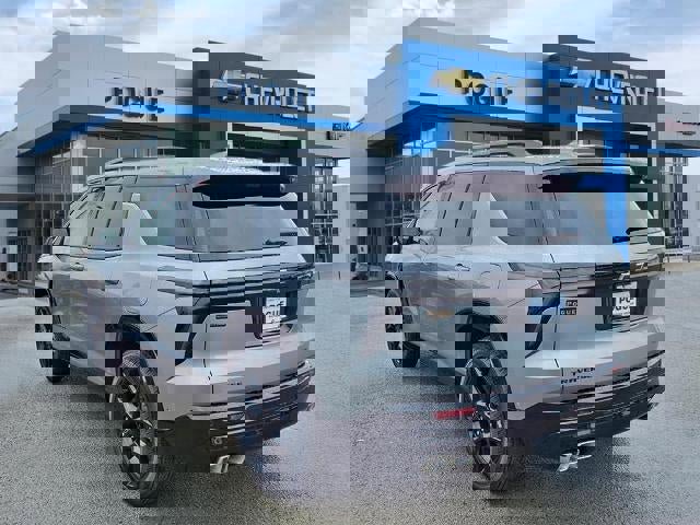 New 2026 Chevrolet Traverse RS image 2