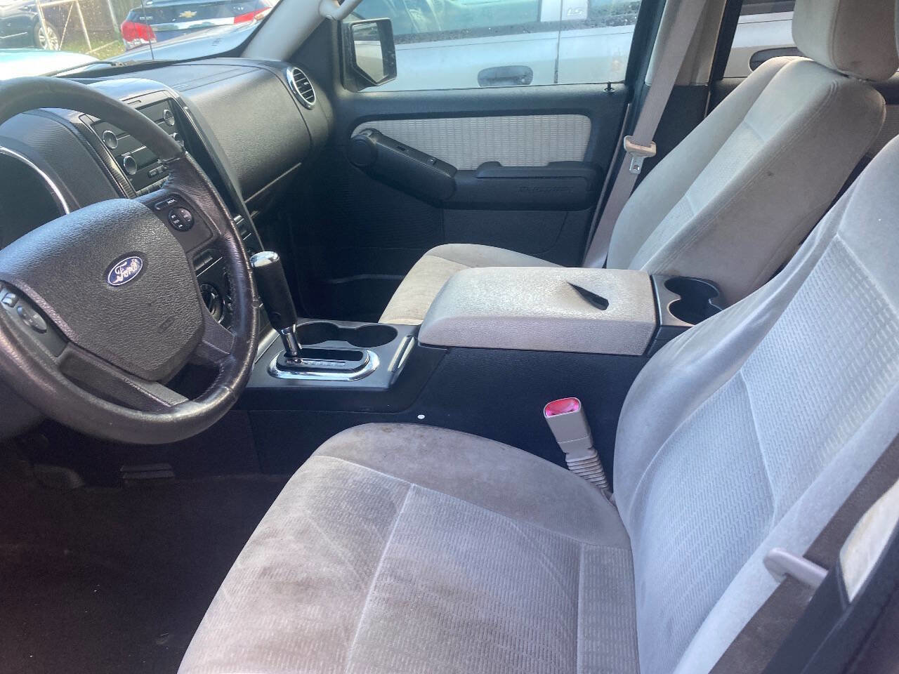 Used 2008 Ford Explorer XLT RWD image 4