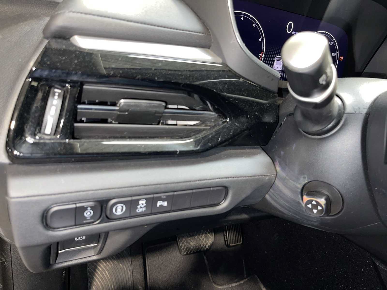 Used 2024 Acura MDX SH-AWD w/ Technology Package image 24