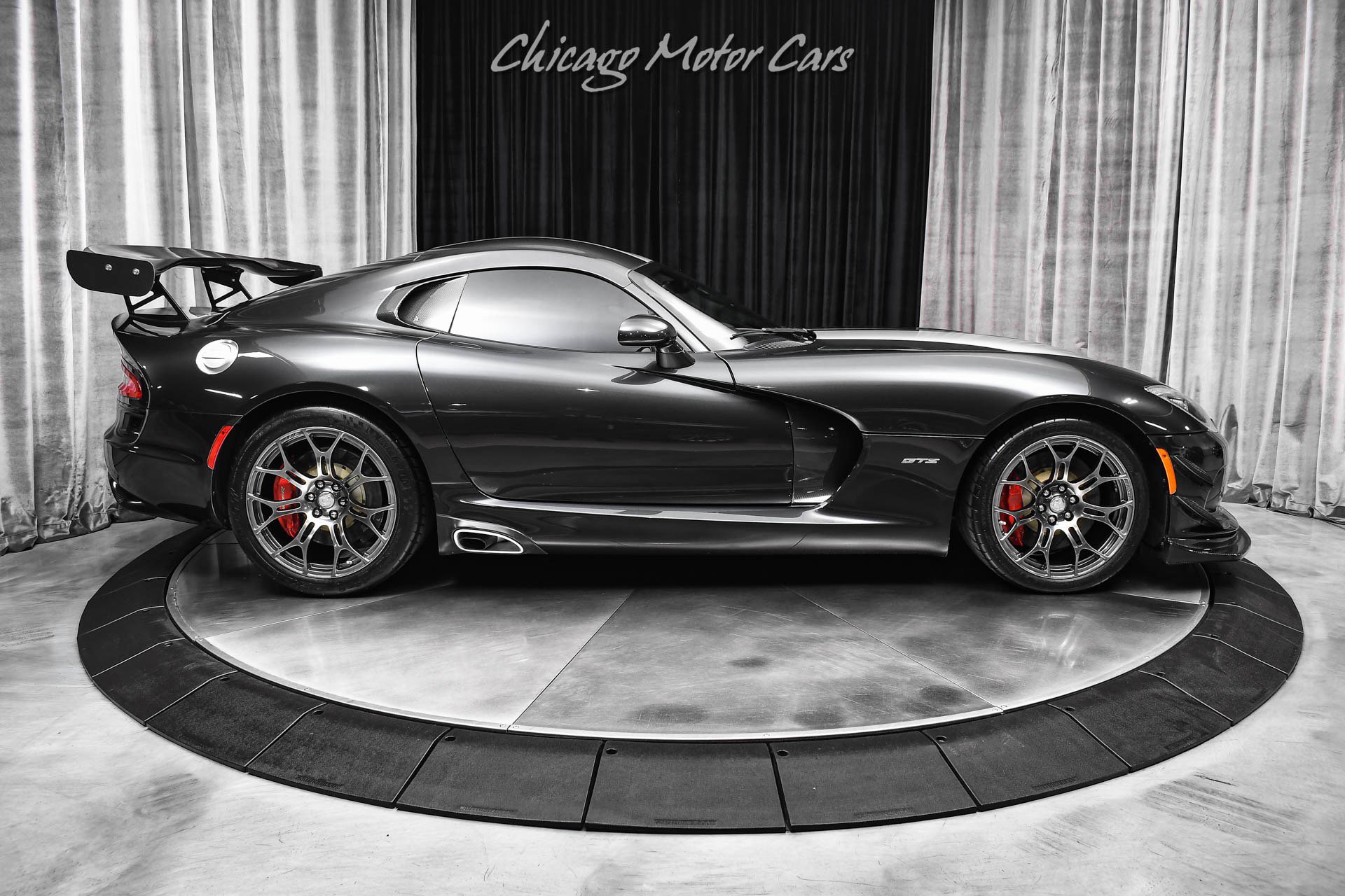 Used 2013 SRT Viper GTS w/ GTS Laguna Interior Pkg image 41