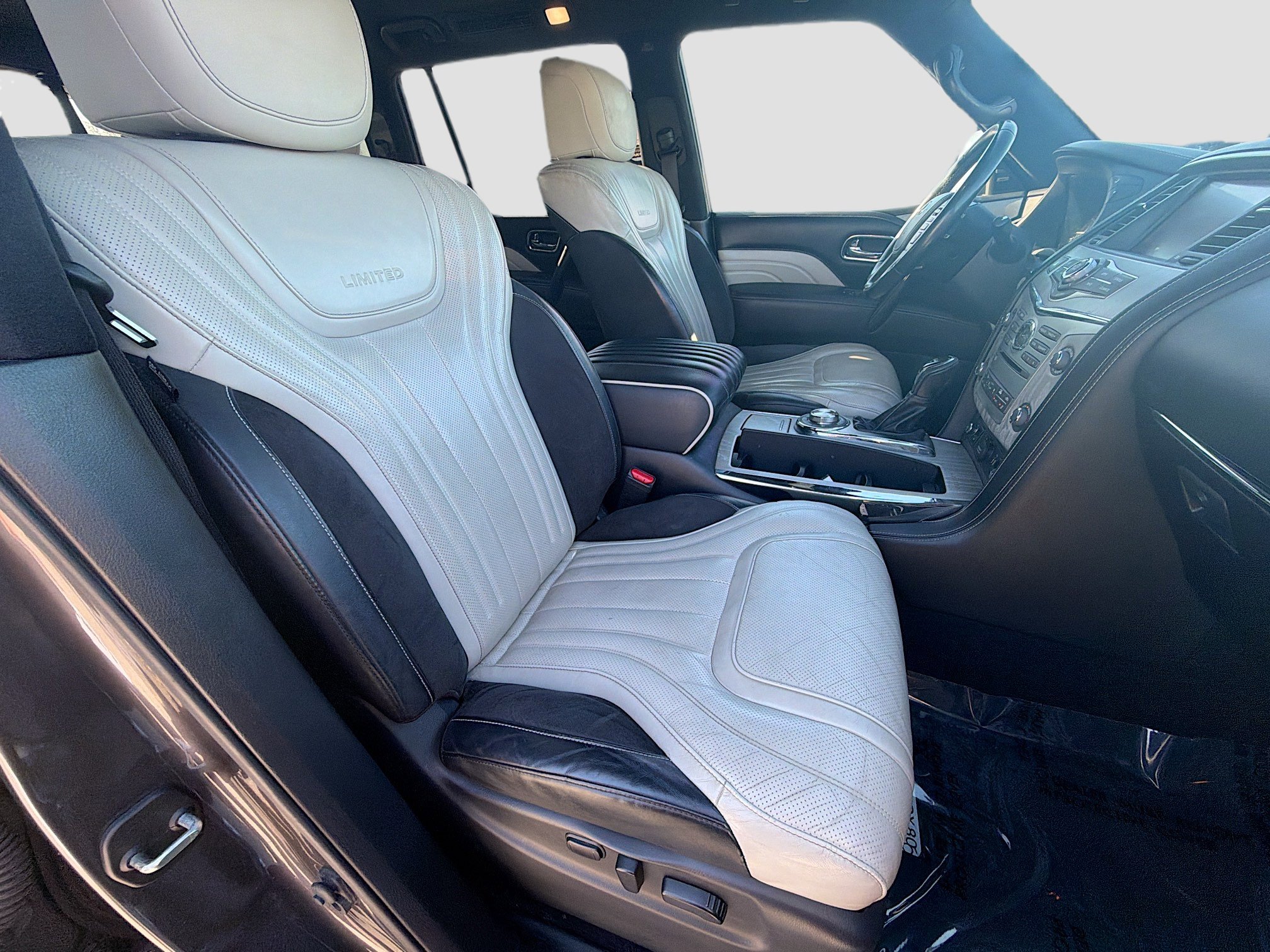 Used 2019 INFINITI QX80 Limited image 15
