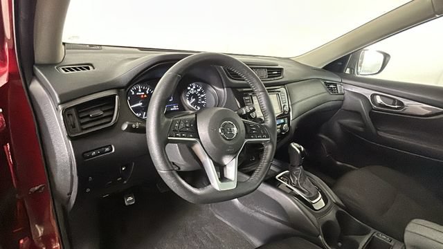 Used 2020 Nissan Rogue S FWD image 13