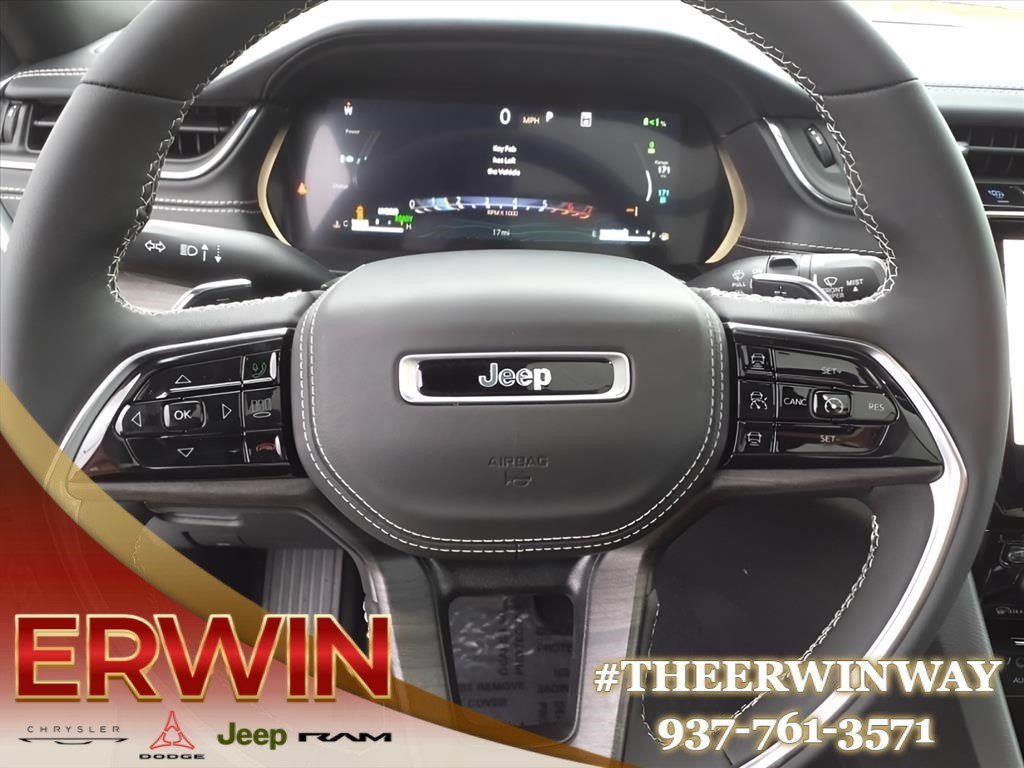 New 2023 Jeep Grand Cherokee Overland AWD/4WD image 10
