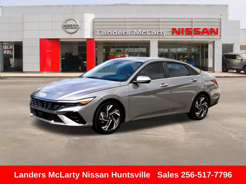 Used 2024 Hyundai Elantra Limited FWD image 9