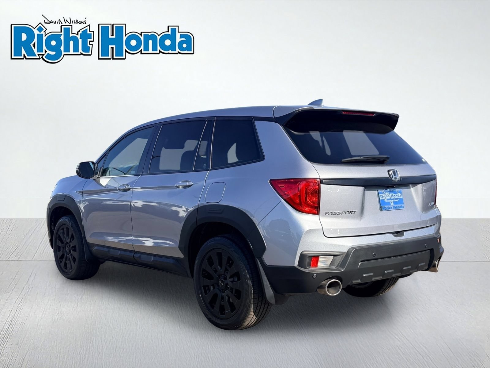 Used 2023 Honda Passport EX-L image 4