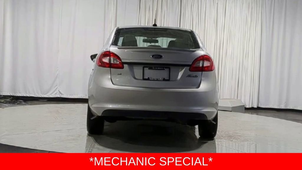 Used 2013 Ford Fiesta SE image 7