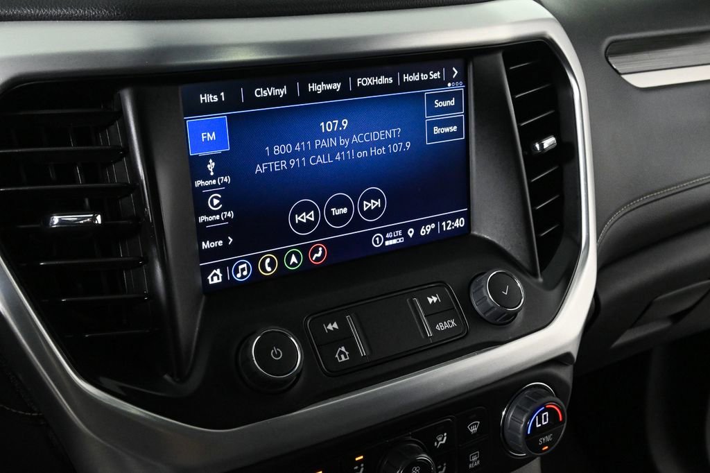 Used 2023 GMC Acadia SLT image 15