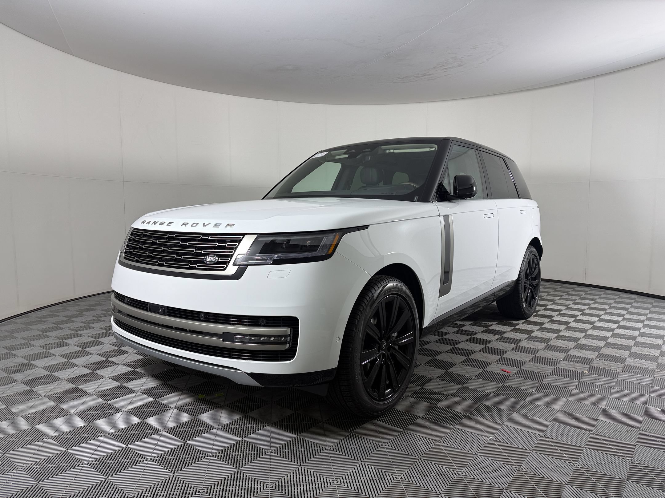New 2027 Land Rover Range Rover SE AWD/4WD image 1