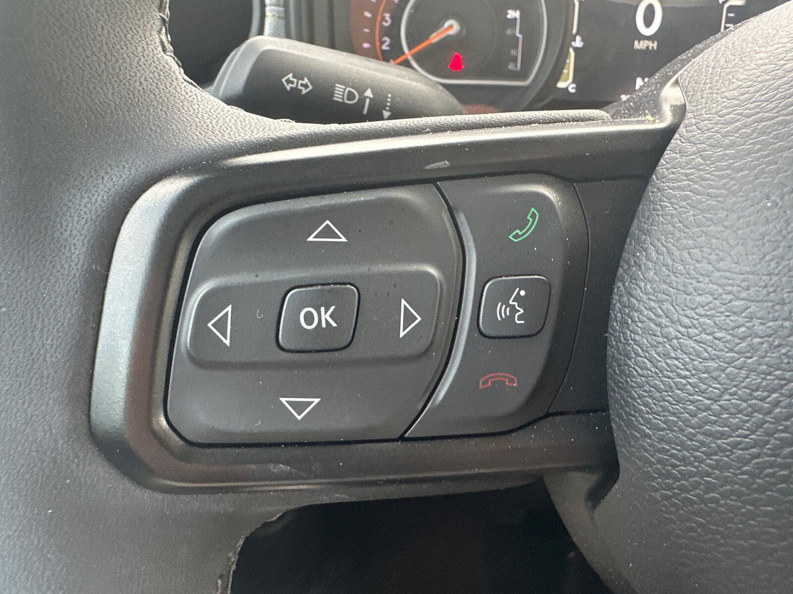 Used 2025 Jeep Wrangler Sport AWD/4WD image 22
